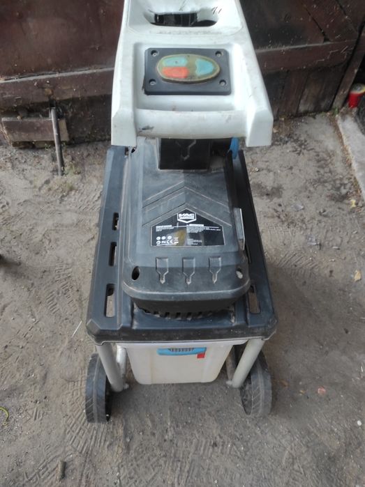 Rozdrabniacz do gałęzi 2800W
