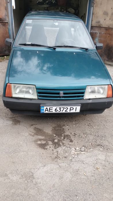 Авто ВАЗ 21099 на ходу