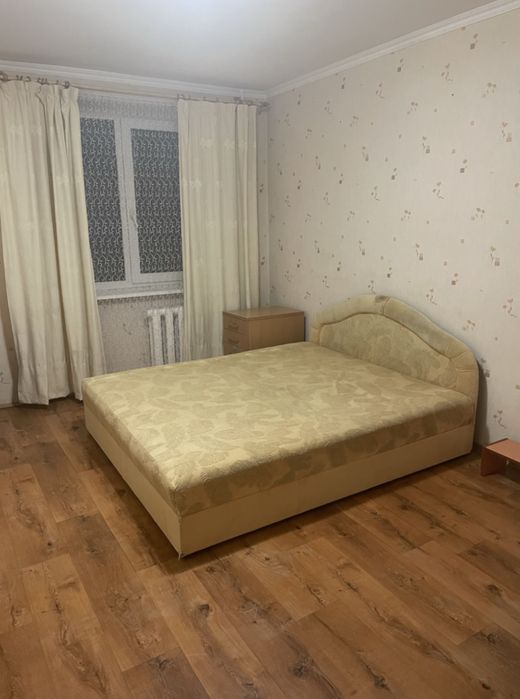 Здається 2 кімнатна квартира на Луначарського