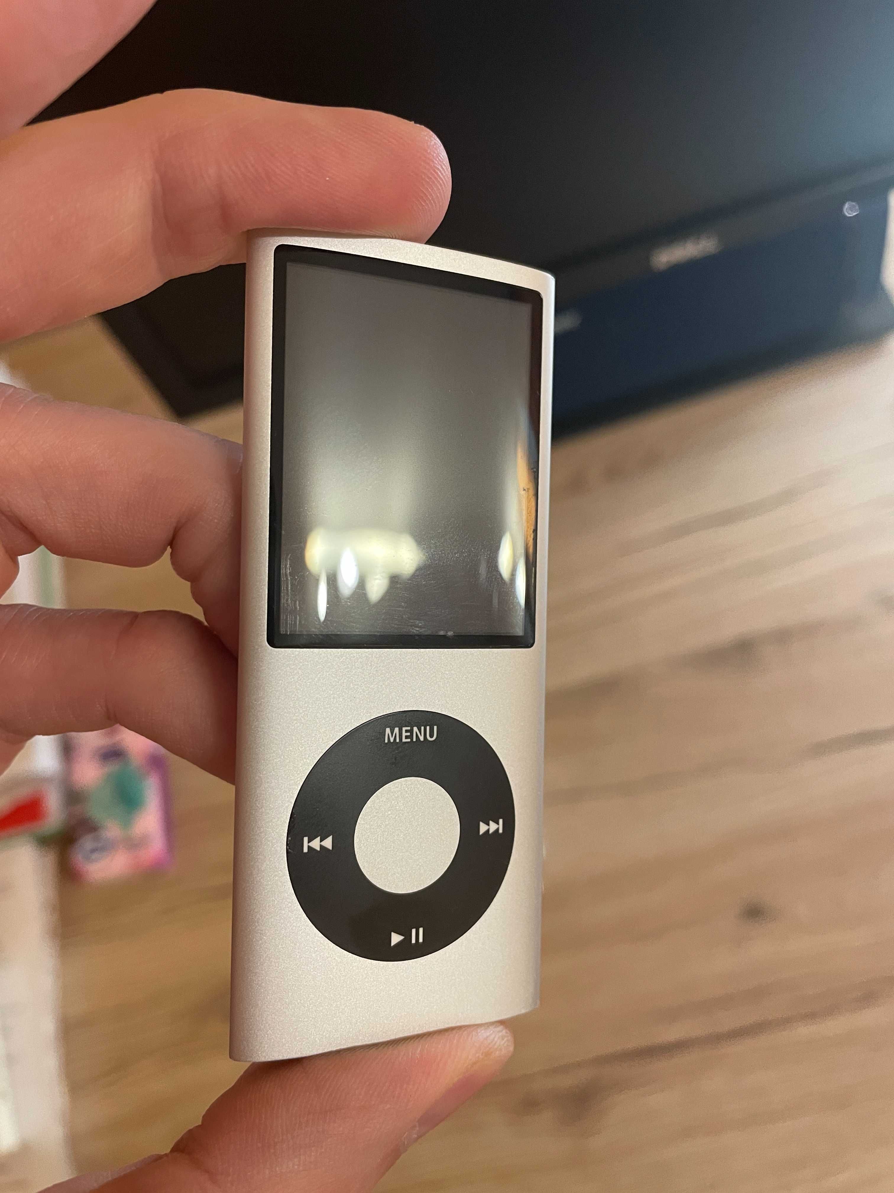 Apple IPod nano 16gb срібний