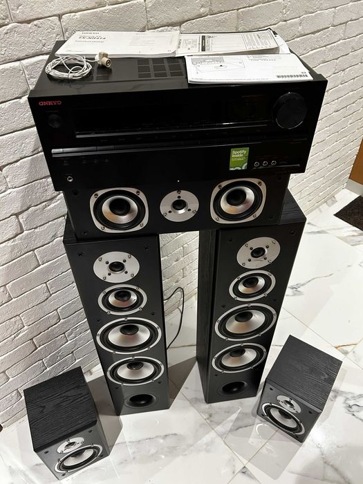 Kino domowe 5.0 Onkyo TX-NR414 + komplet kolumn Quadral Quintas