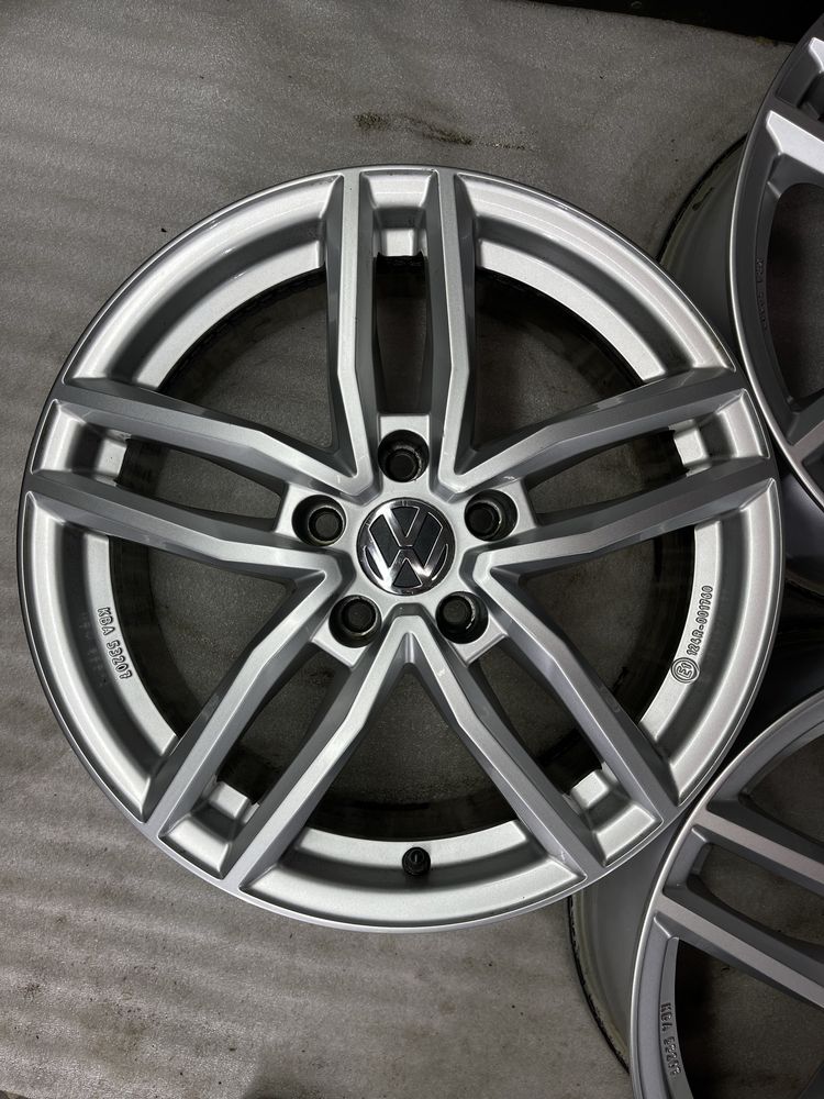 Диски R17 5x112 Et40 7J. Volkswagen Passat Golf Jetta Tiguan NMS CC