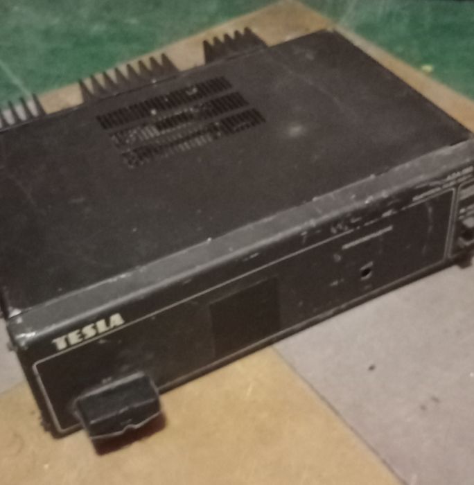 Усилитель аудио Tesla