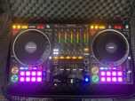 Pioneer ddj 1000 srt.