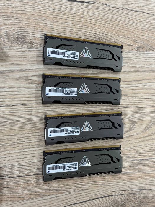 PATRIOT Viper Steel 32 GB DDR4 4x8GB  3200MHz PVS416G320C6K