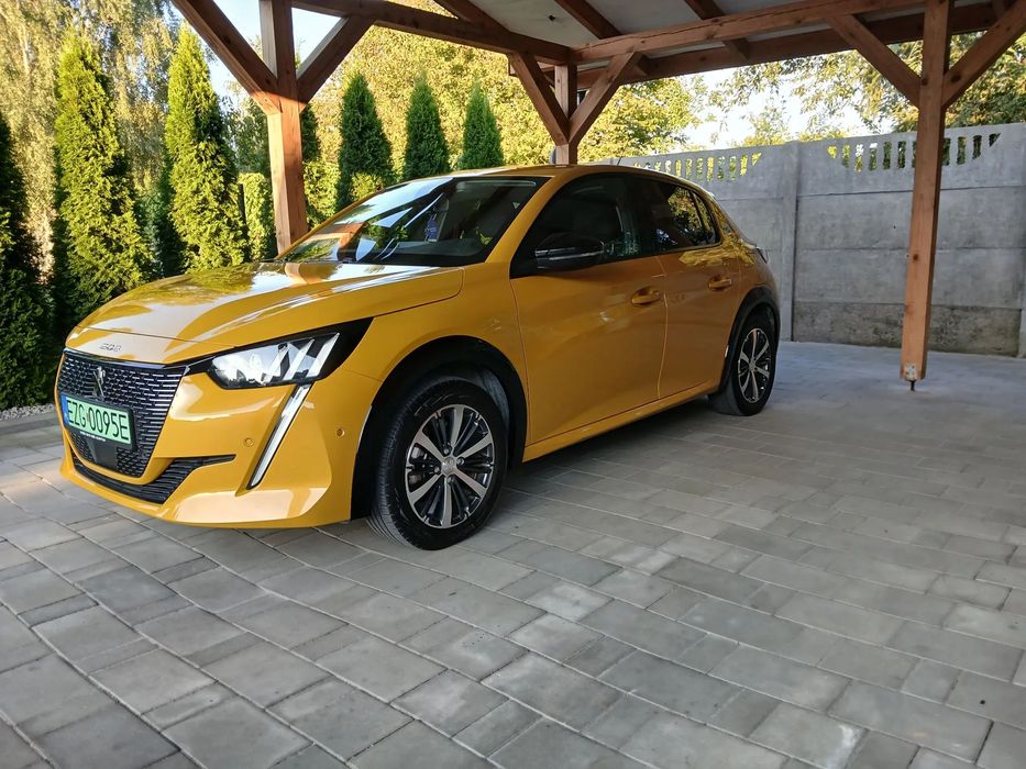 Peugeot 208 Peugeot 208e zadbany,niski przebieg
