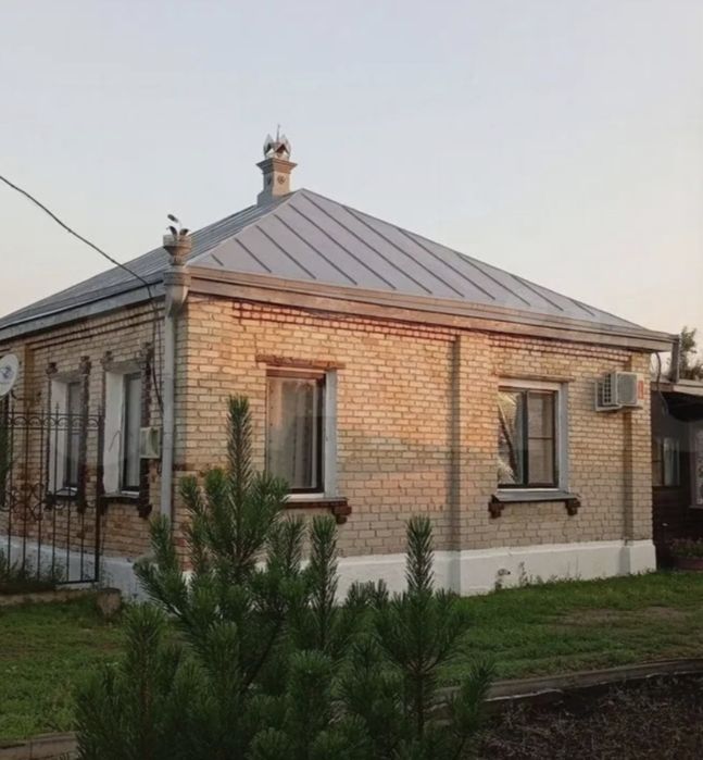 Сдам пол дома с удобствами