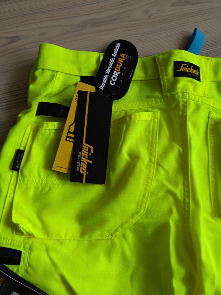 6132 Snickers 52 LiteWork Hi-Vis szorty  odblaskowe pas 92cm