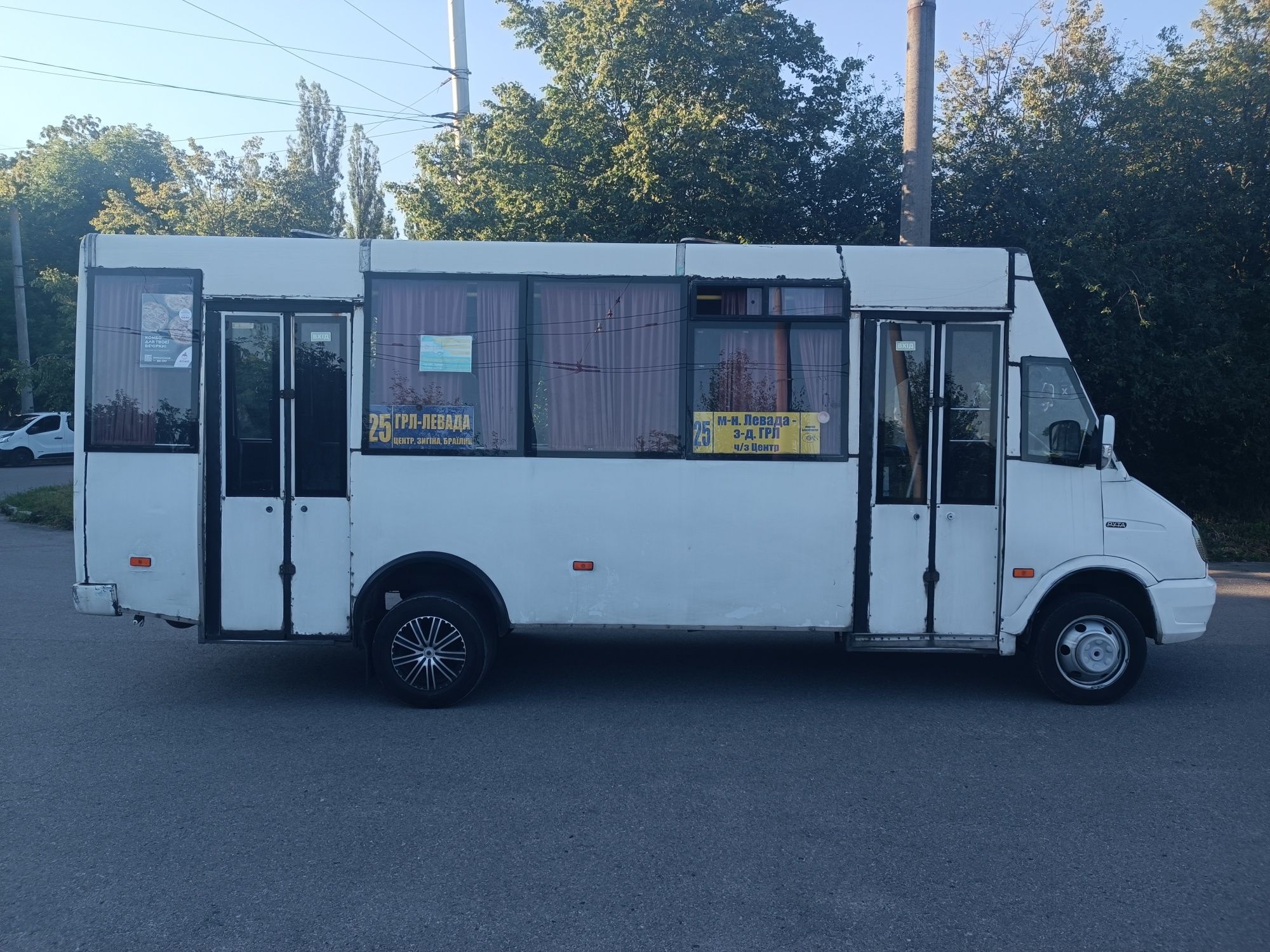 Продам Автобус Рута 19
