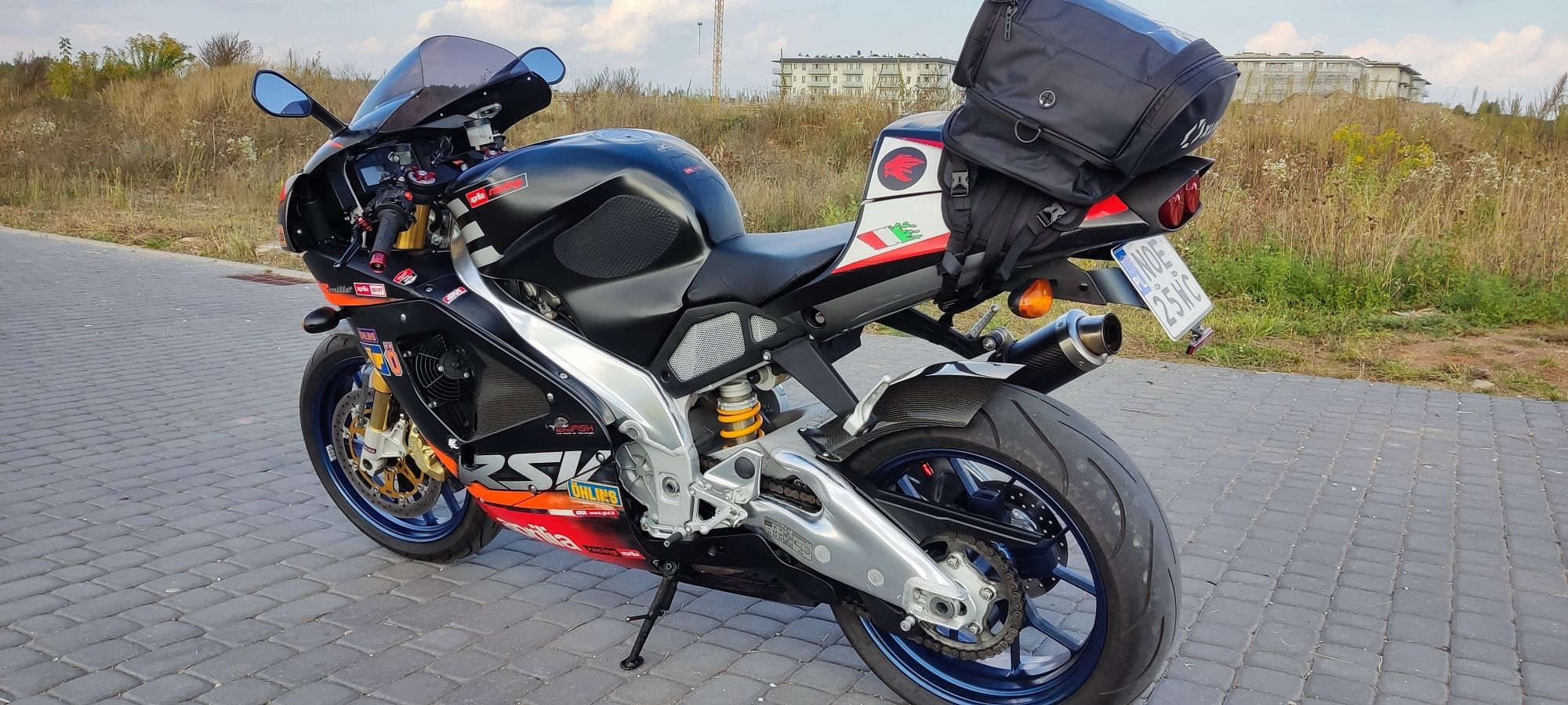 Aprilia RSV 1000 Mille R