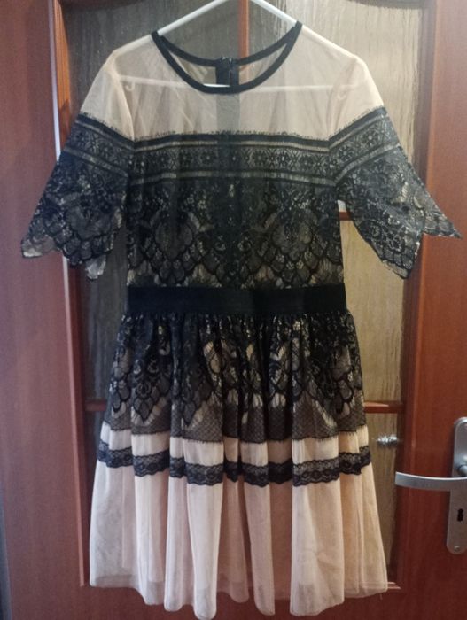 Sukienka koronka i tiul roz M/L czarno-beżowa