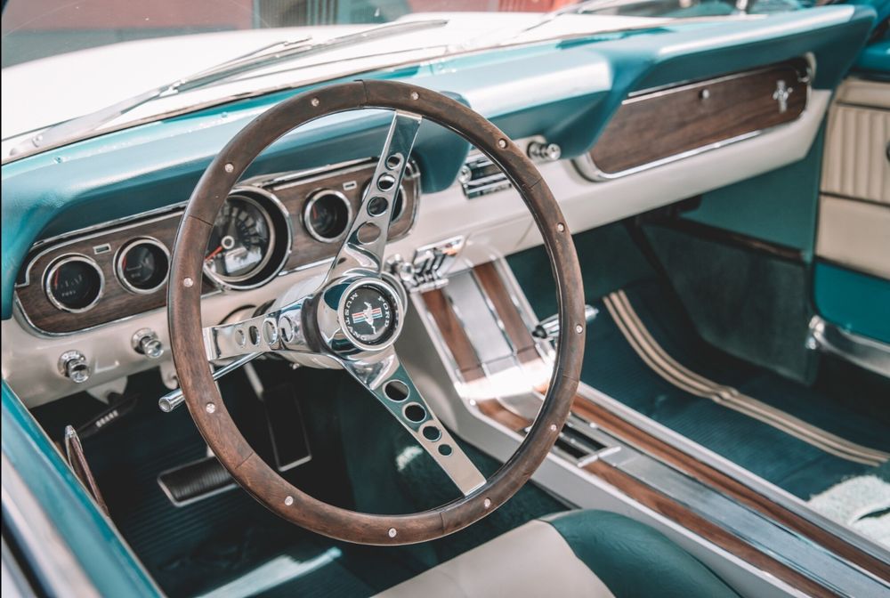 Ford Mustang V8 1966 na wesele ślub sesję