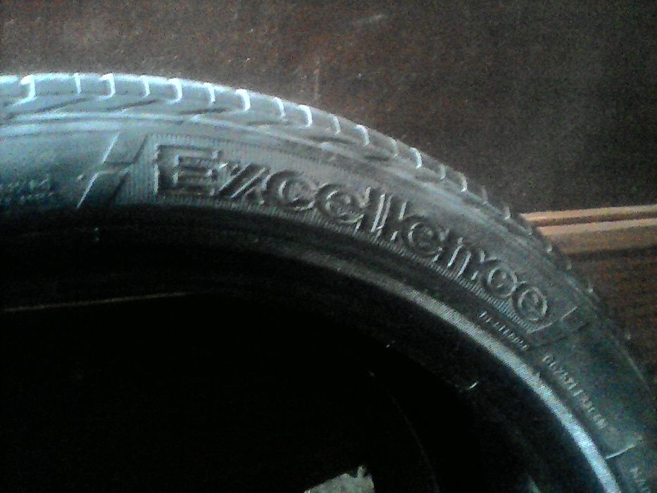 3 pneus 215/40 R17 usados