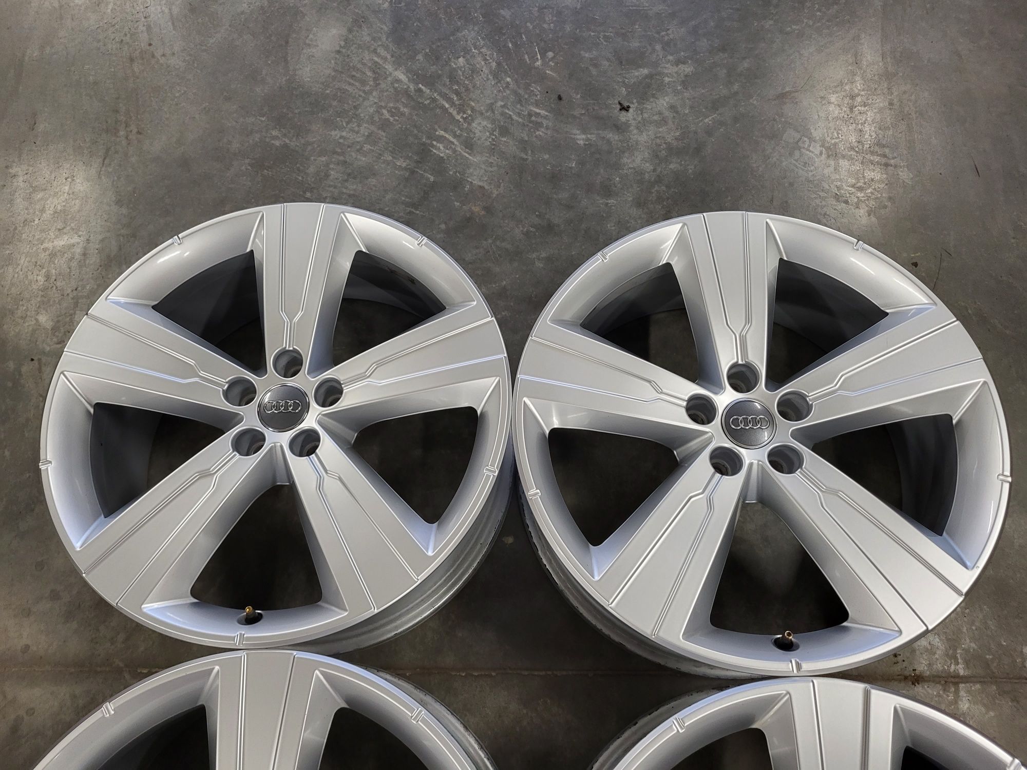 Alufelgi 20" 5x112 ET28 Audi Q5 Q7 A5 A7 A6 C8 C7 C6 A4 B9 B8 S-LINE !