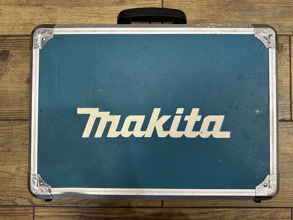 Młotowiertarka udarowa Makita HR2611FT 800 W | głowica + walizka