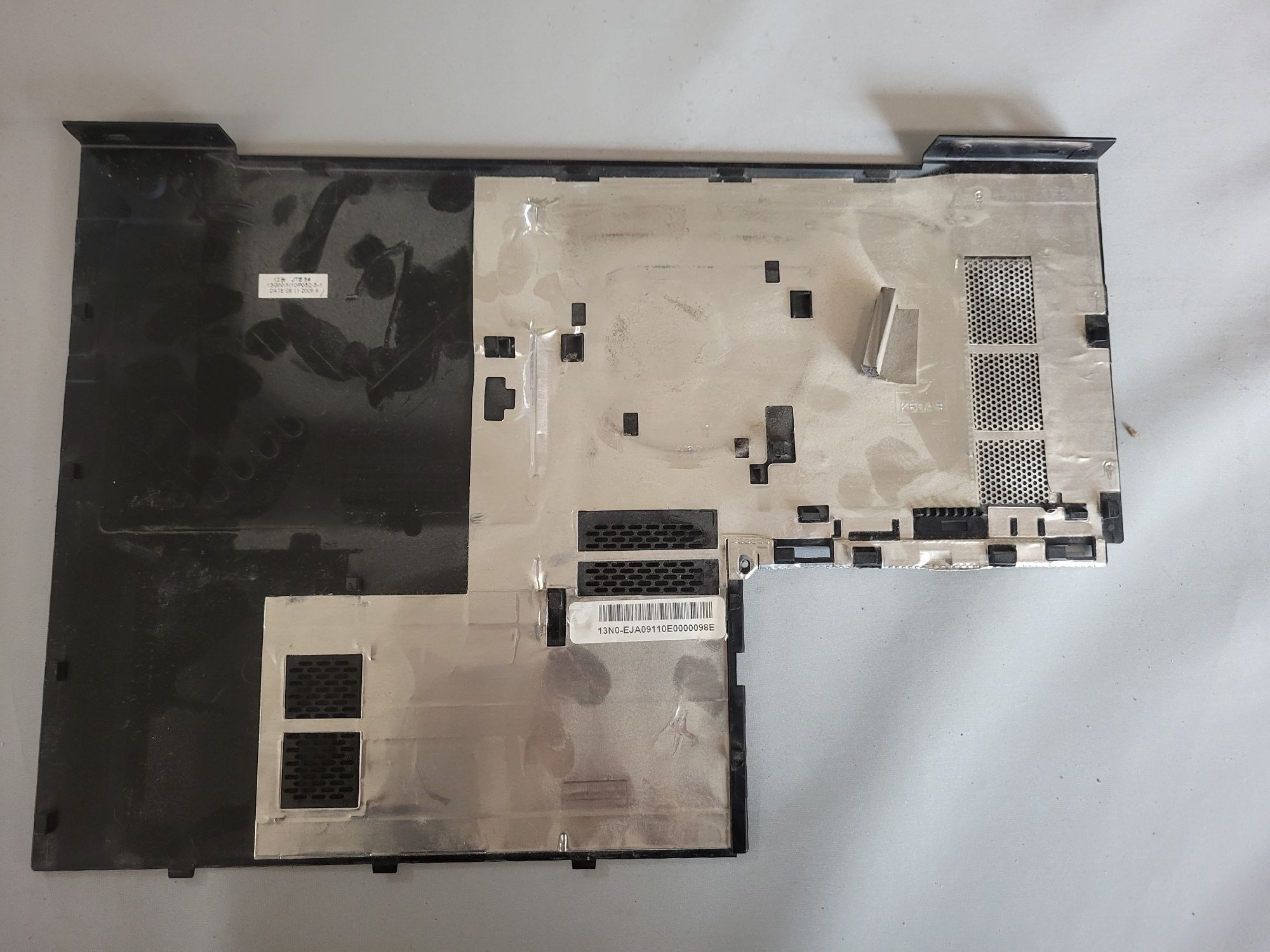 Sprzedam dolną zaślepkę do Laptopa ASUS K50C
