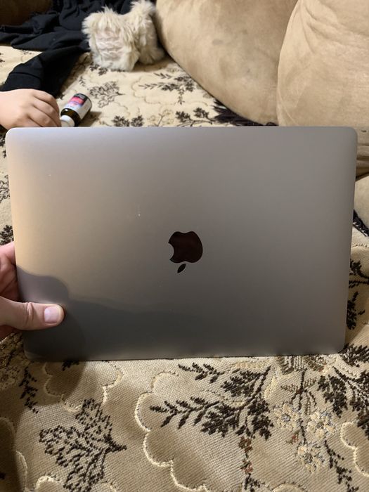 MacBook Air M1 8/256 2020