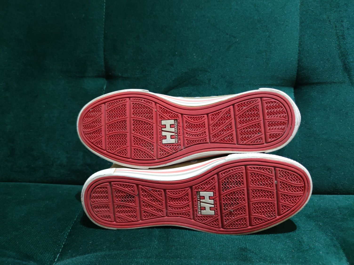Buty damskie firmy Helly Hansen