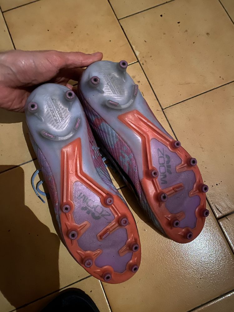 Chuteiras Nike Mercurial Vapor 15 (Elite) PREÇO DOS DOIS PARES