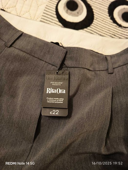 Calca larga Cinza Rota Ora Primark