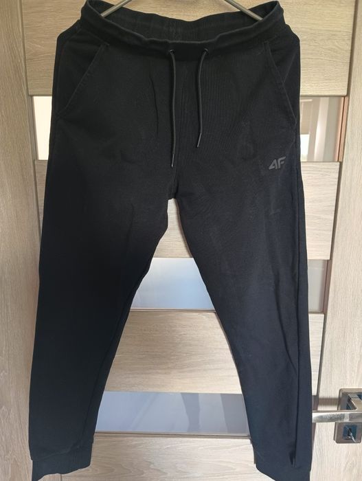 Spodnie 4F rozmiar 158