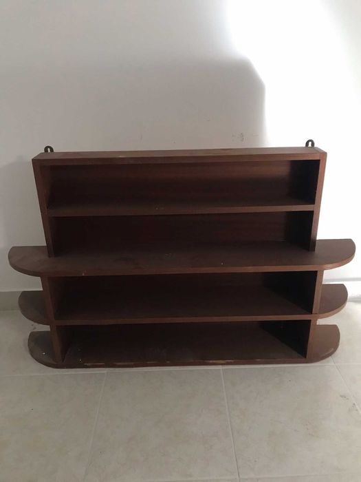 Prateleiras Vintage em madeira.