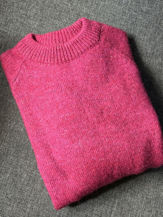 Светр рожевий