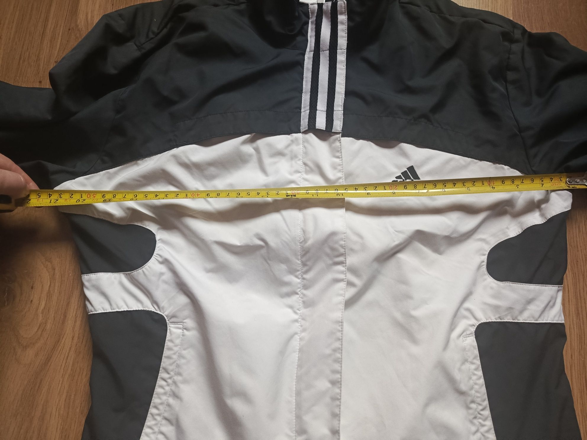 Wiatrówka adidas s/m