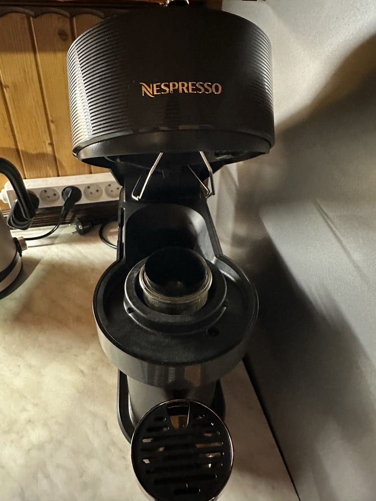 Nespresso Vertuo Next Premium