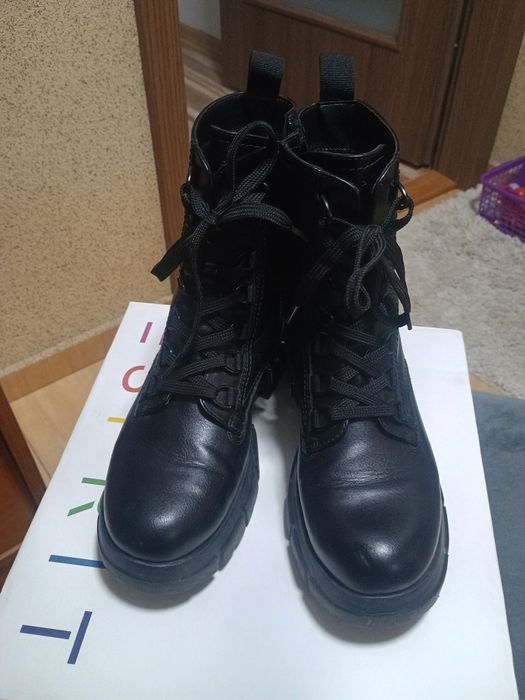 Trzewiki damskie, dziewczęce