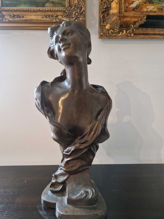 Popiersie kobiety - brąz/mosiądz - efektowne