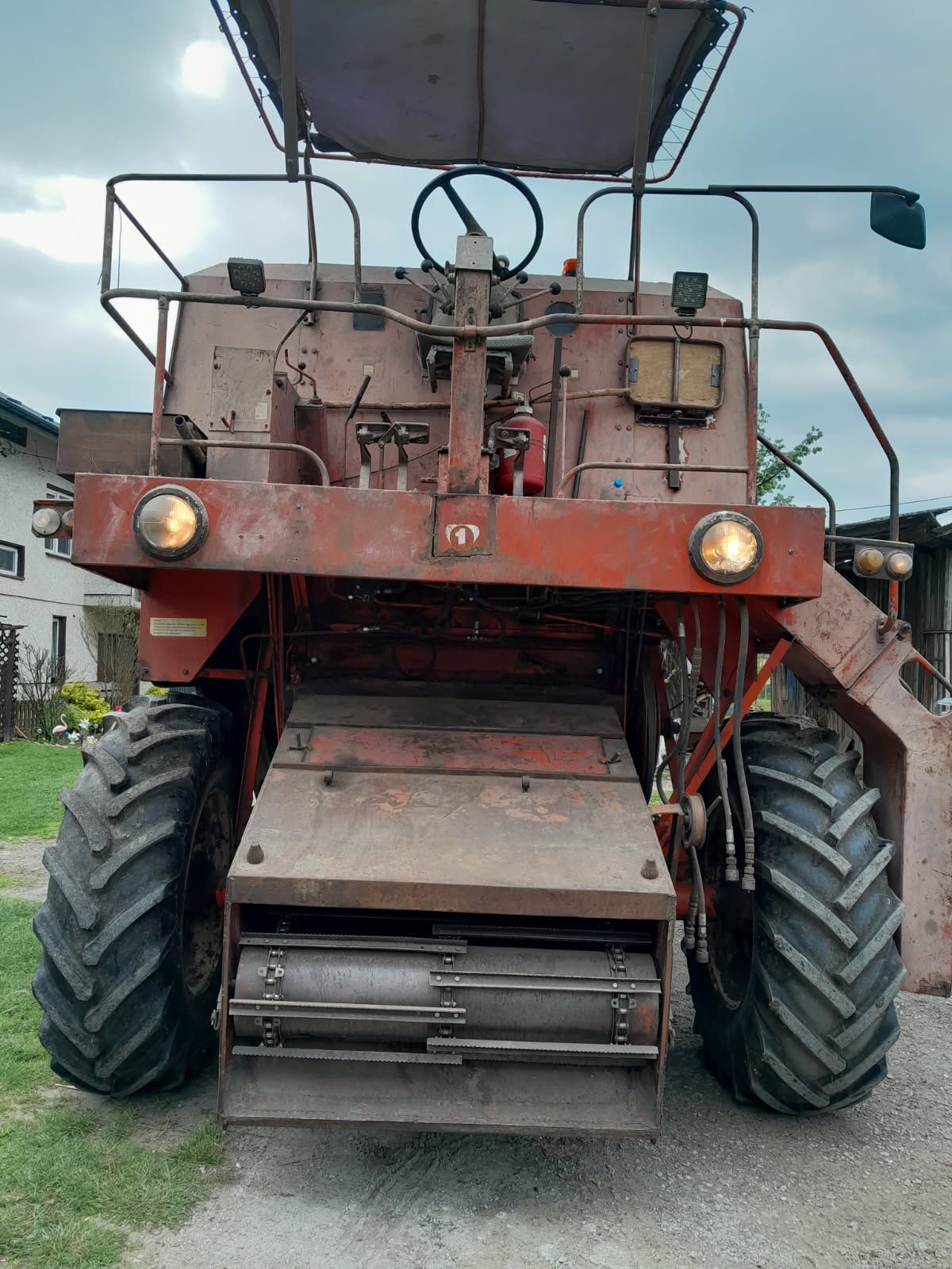 Kombajn Bizon Dobry Stan przygotowany do pracy