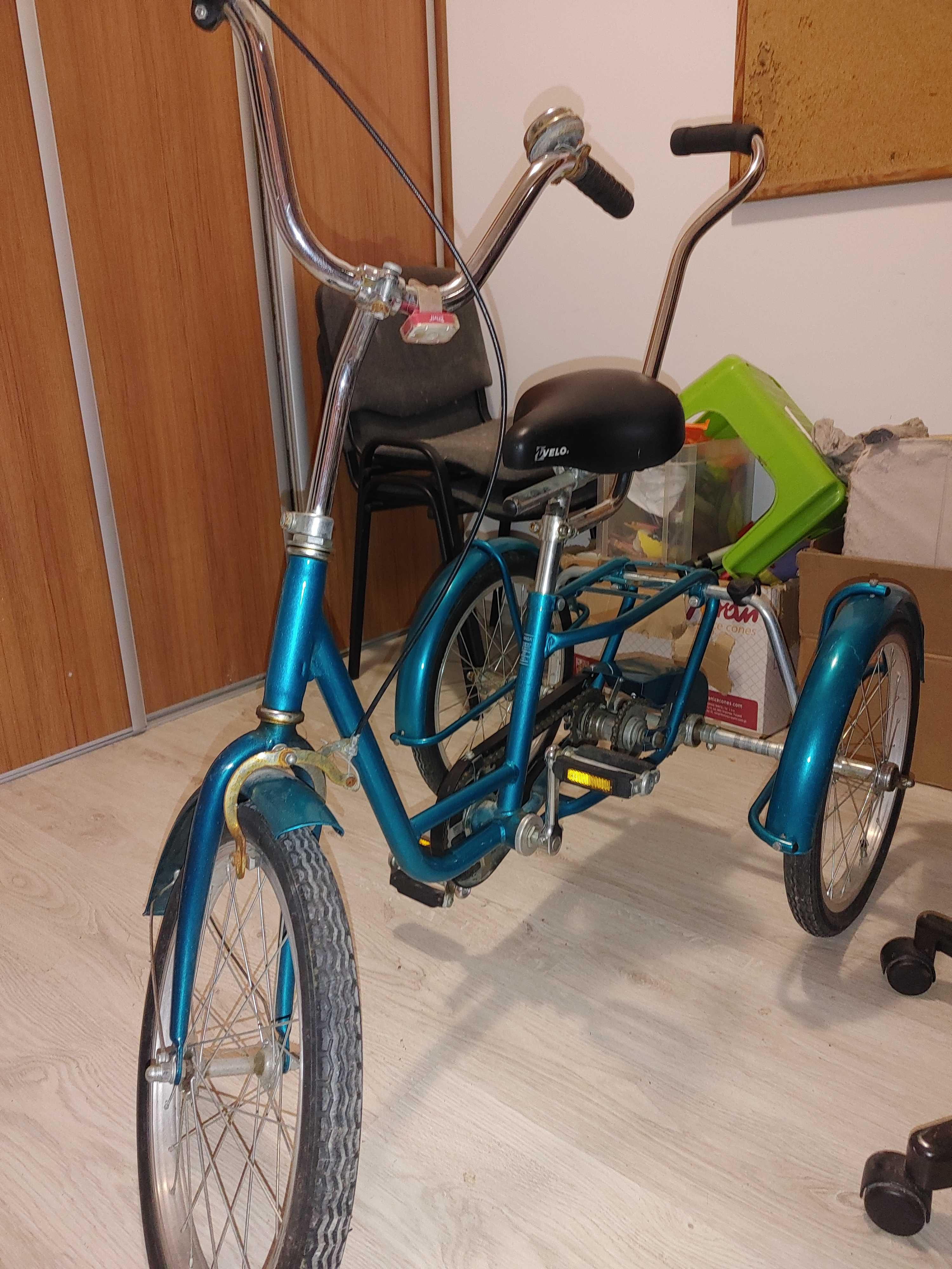 Rower trzykołowy rehabilitacyjny dla dziecka