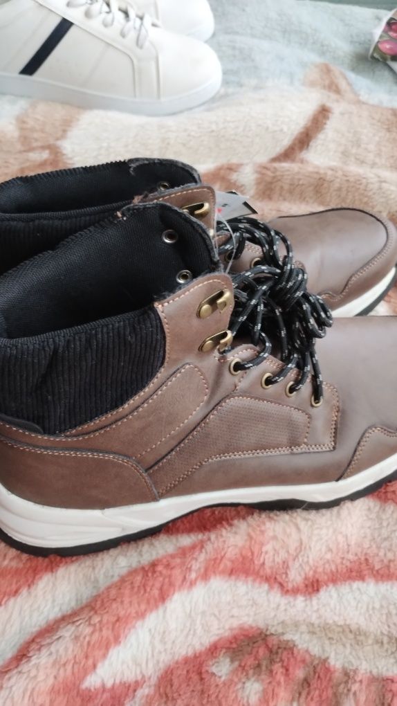 Buty męskie na jesień i zimę trapery