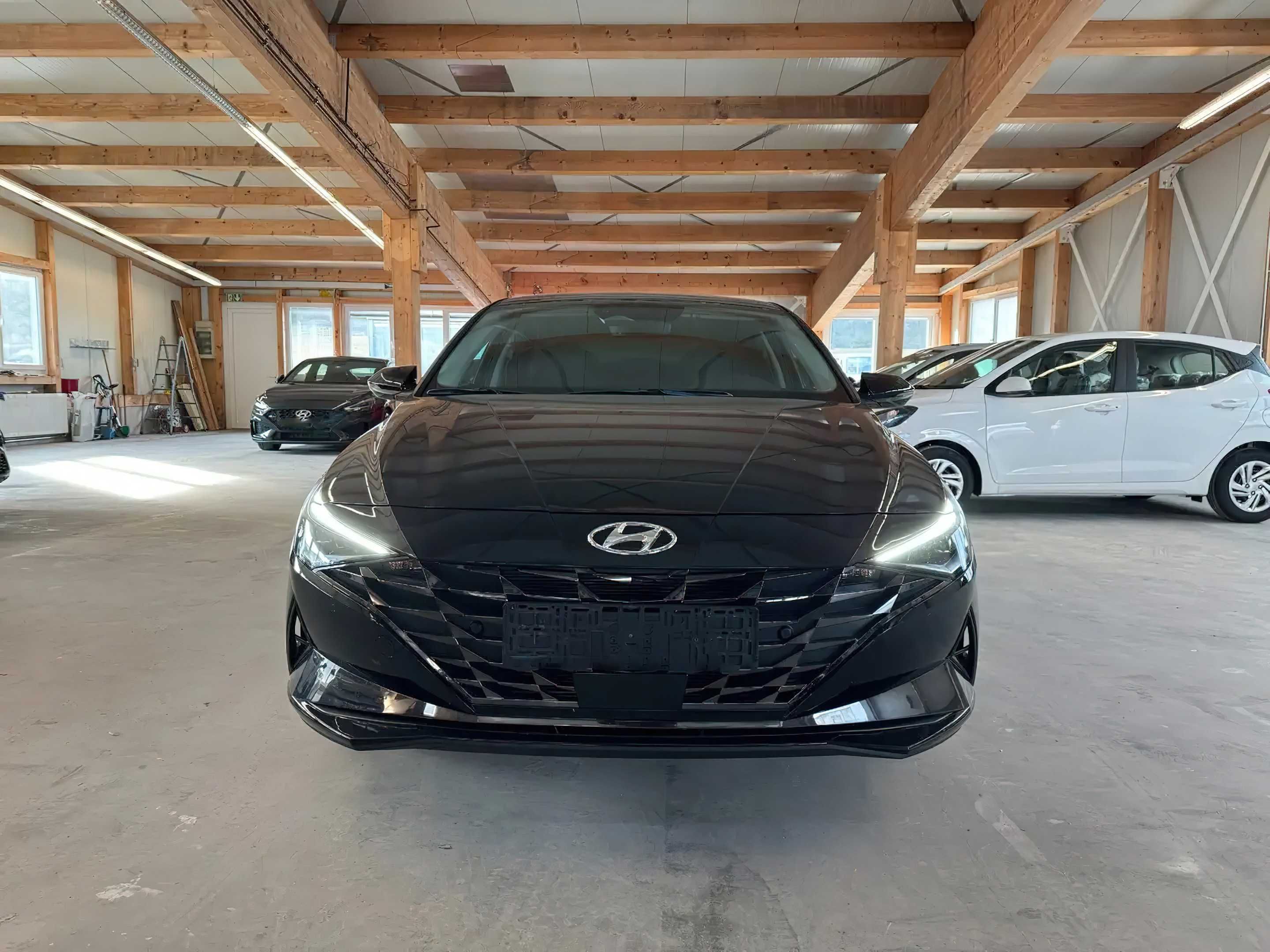 Hyundai Elantra 2023