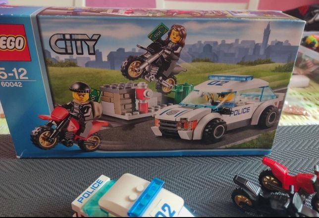 LEGO City 60042 kompletne