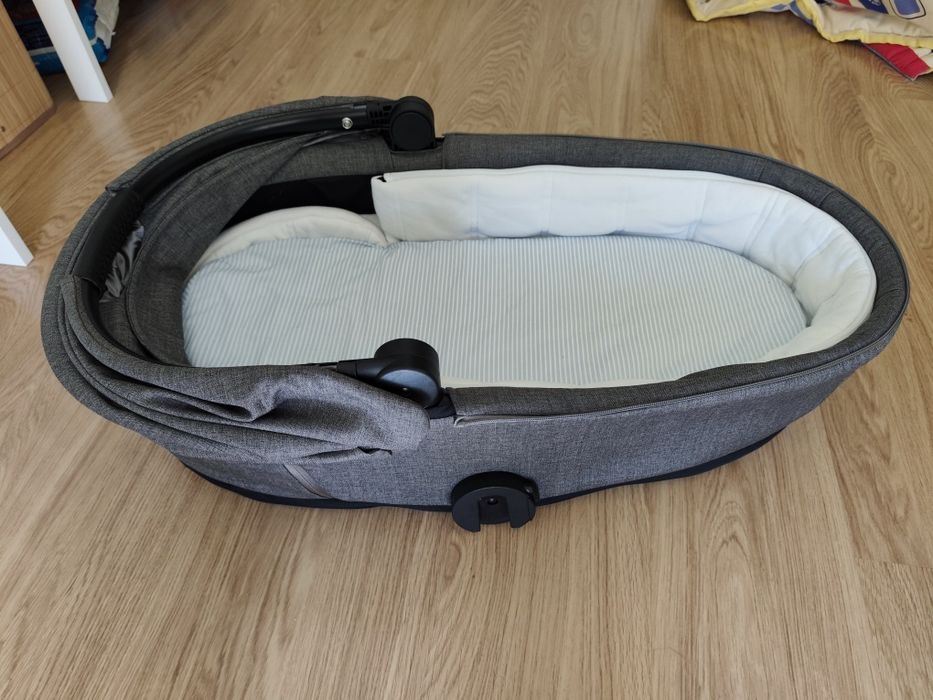 CybexMios Lux Carry Cot  Manhattan Grey Plus | Alcofa bebé quase nova