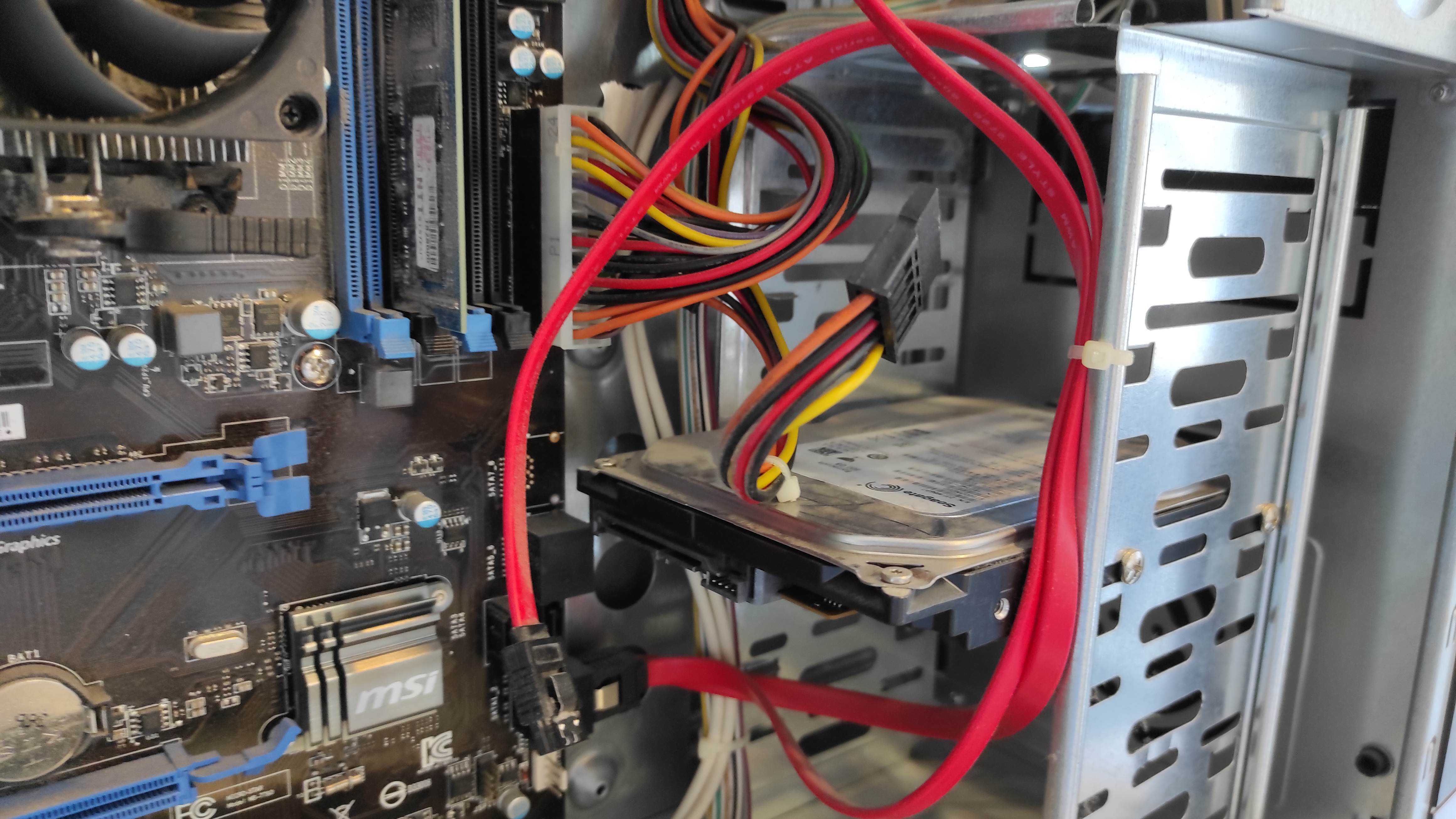Komputer AMD FM2-A55-G43