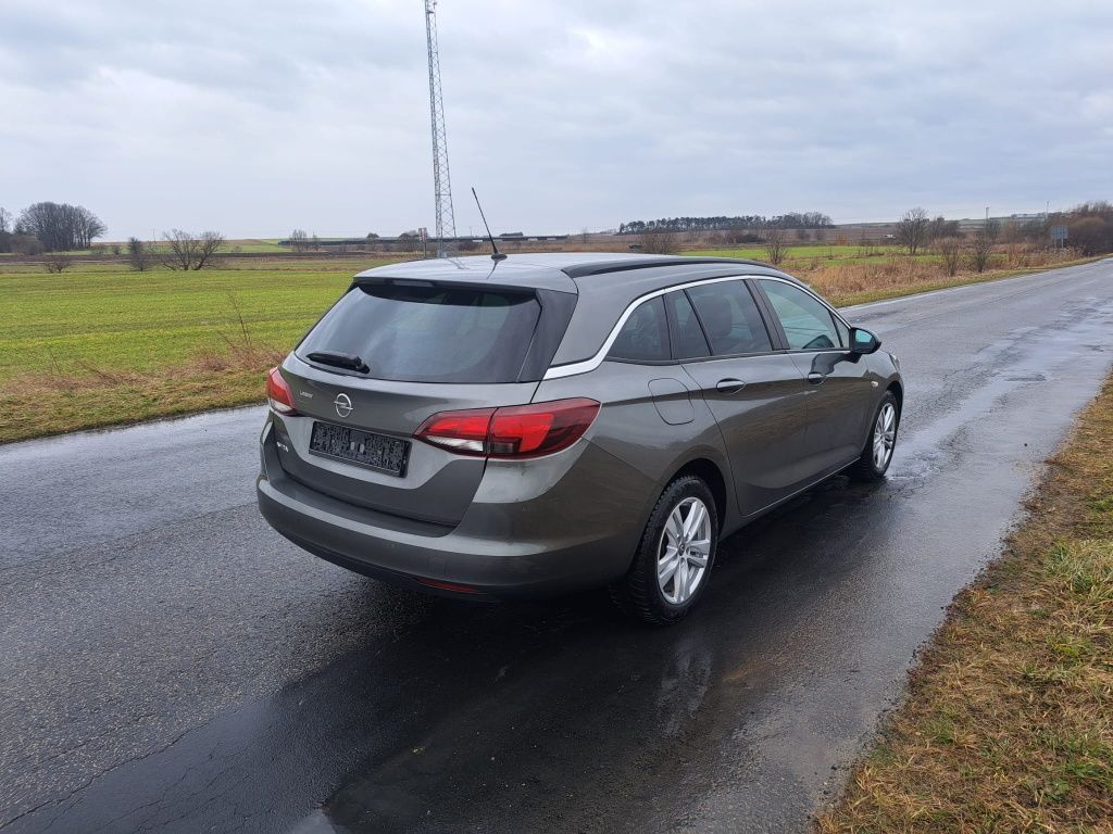 Opel Astra K  1.6CDTI  2018 rok  192339km przebiegu Klima/ Opłacona/FV