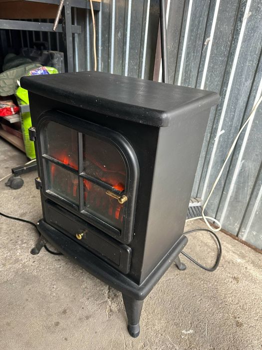 Piecyk elektryczny z funkcją grzania