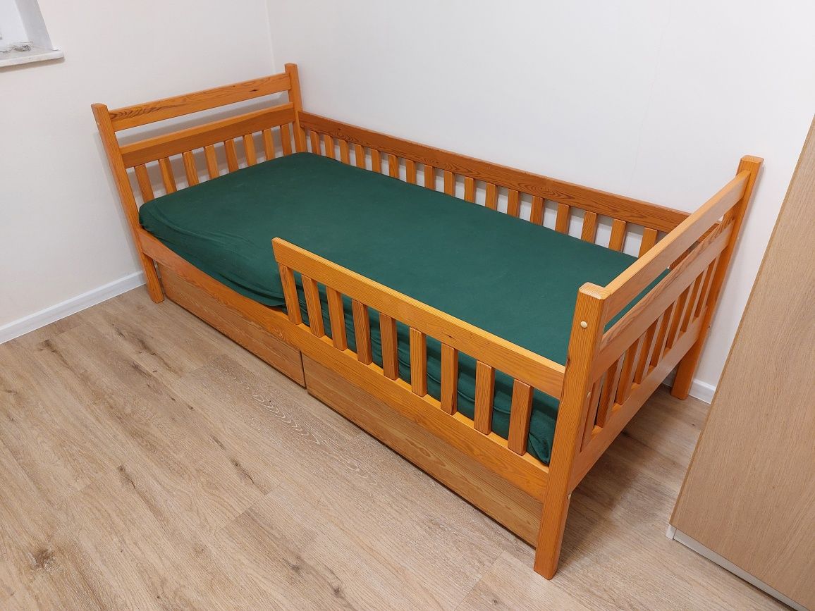 Łóżko drewniane 180 x 80 z szufladami i stelażem (+dodatki)