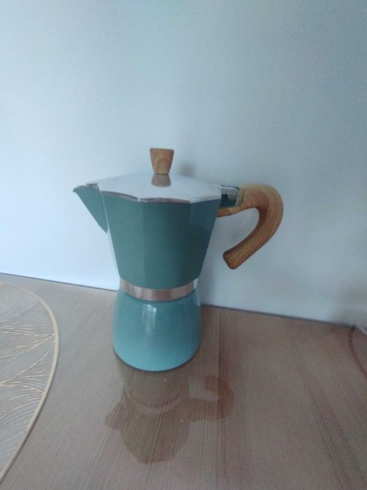 Kawiarka nowa nieużywana (nie działa na indukcję)