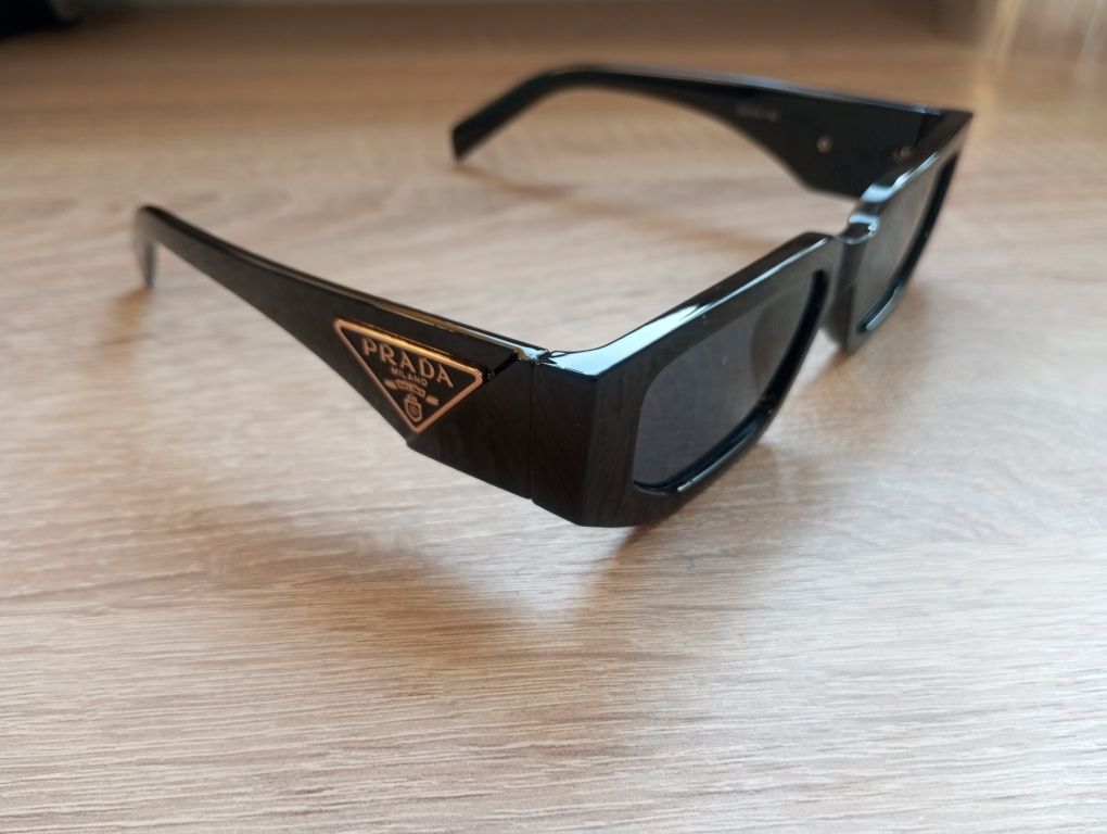 Okulary przeciwsłoneczne Prada