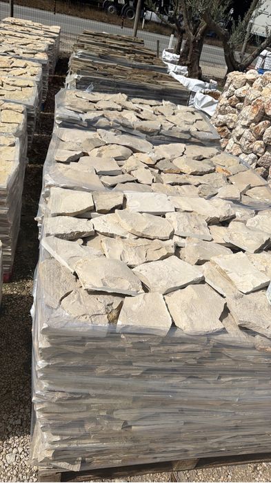 pedra vidraço laranja raiada