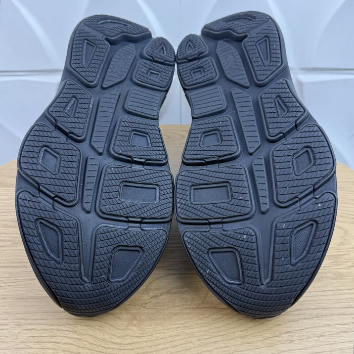 Оригінальні кросівки Hoka bondi 9