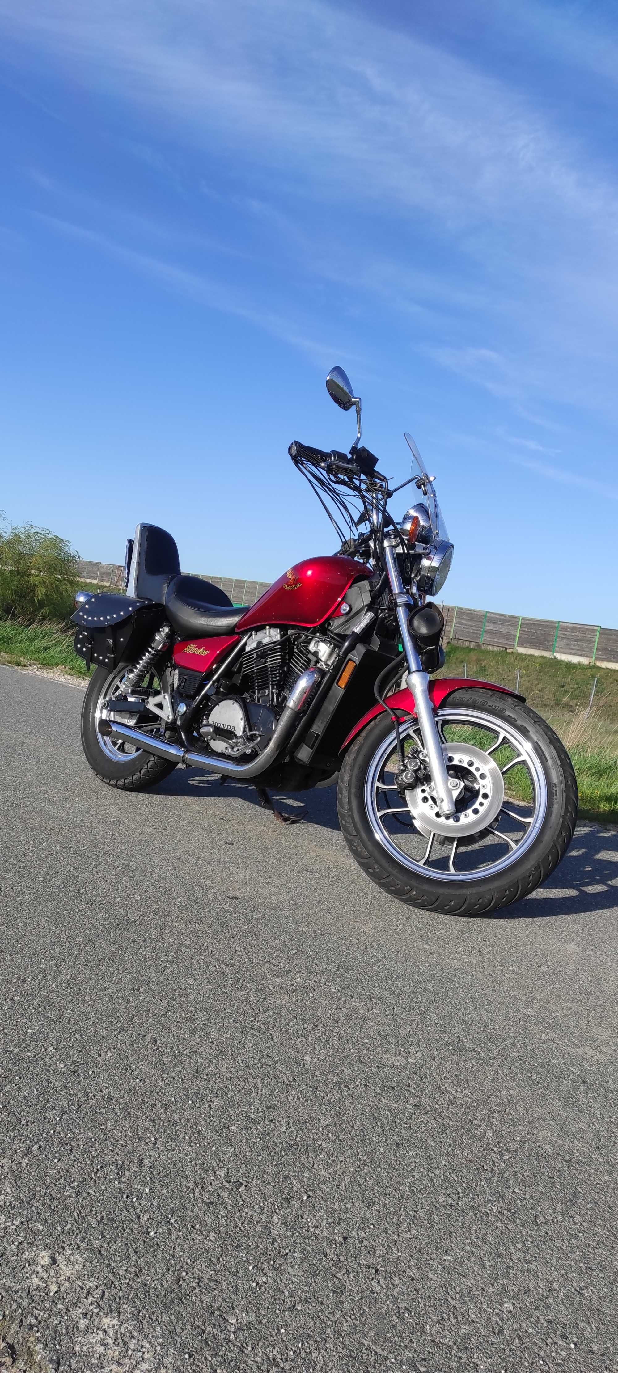 Honda Shadow VT700