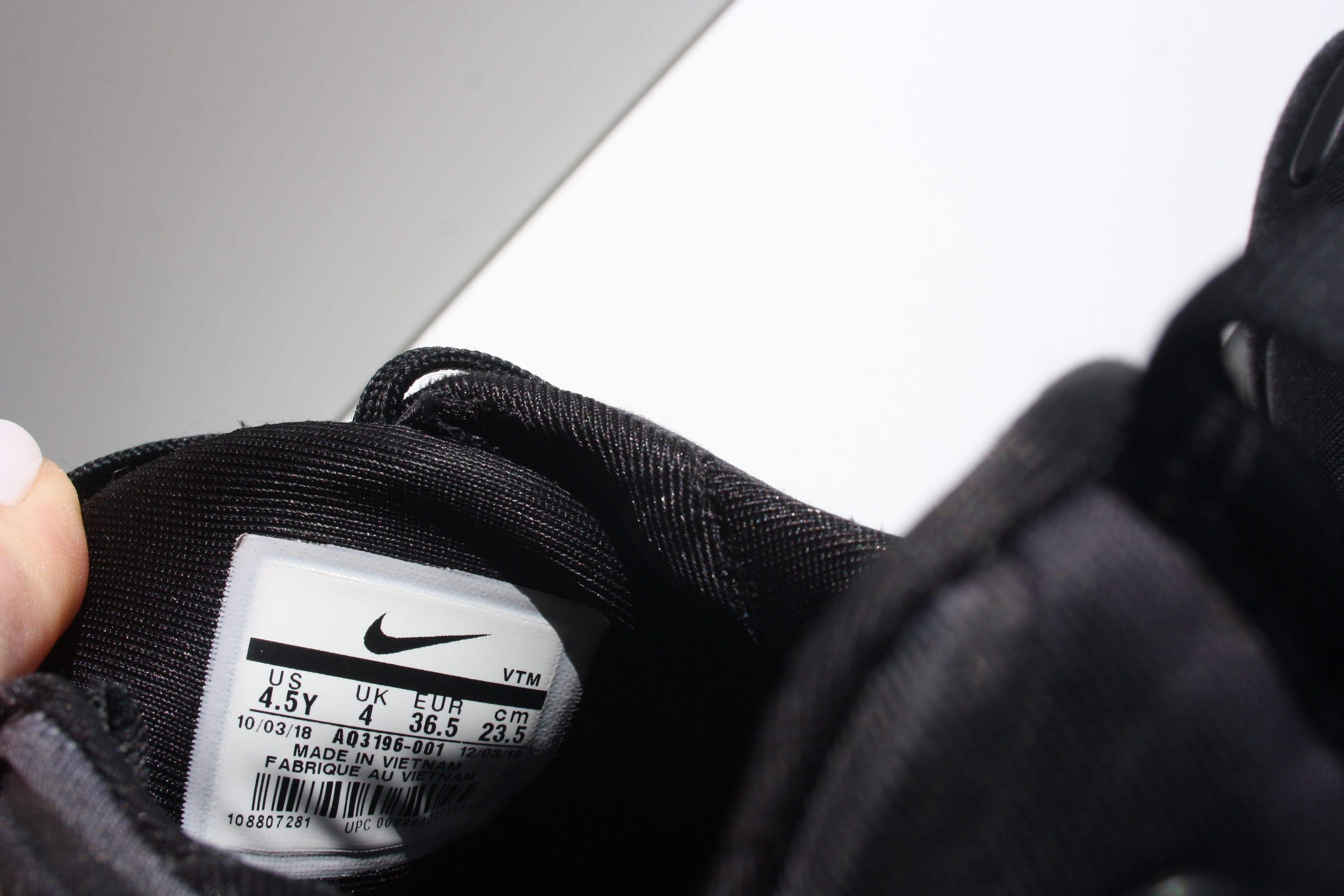 Кросівки Nike Air Max 720 Black 36.5 розмір
