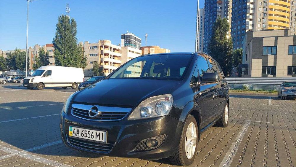 Opel Zafira B Family --7 місне авто в максимальній комплектації Enjoy+