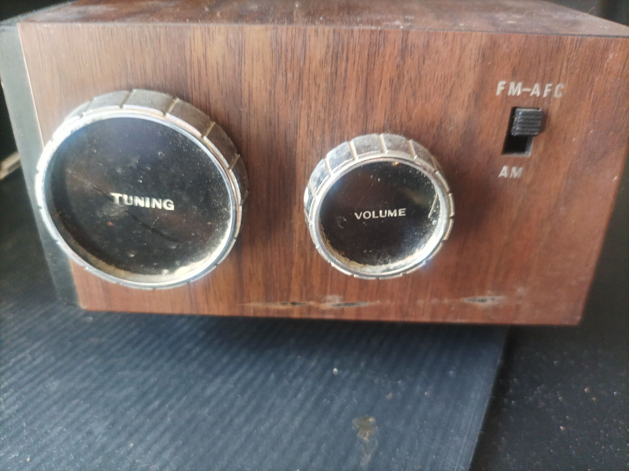 Rádio relógio vintage Lloyds mod. J615-175B