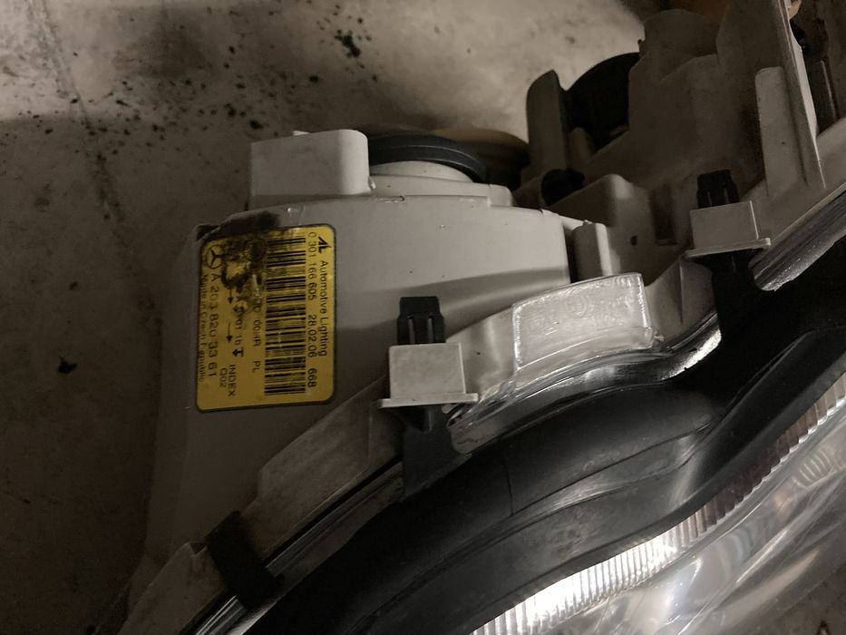 Farois Frontais W203 Classe C Reestyling